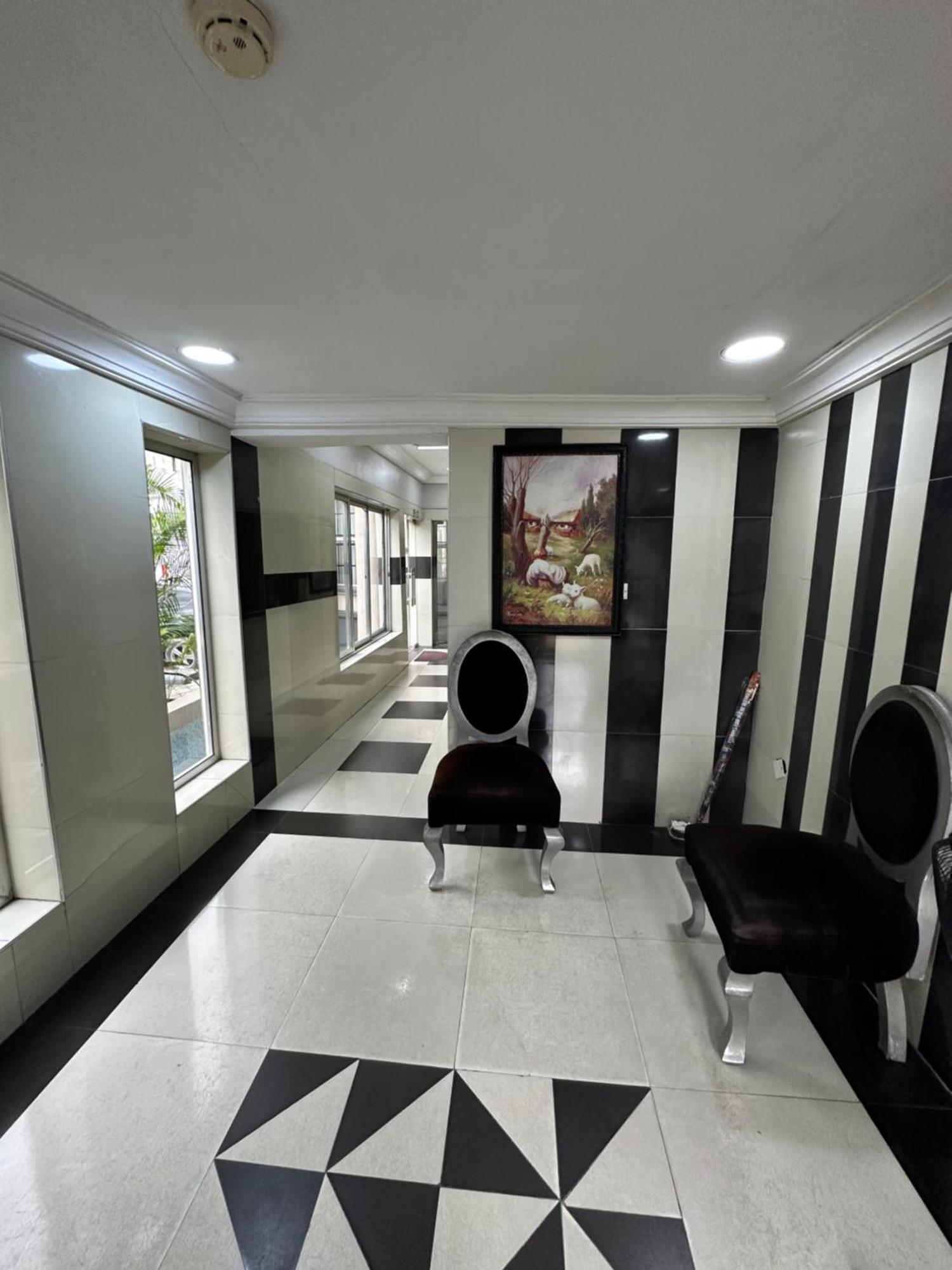 Primal Msquare Apartment Ikoyi Lagos Exterior foto